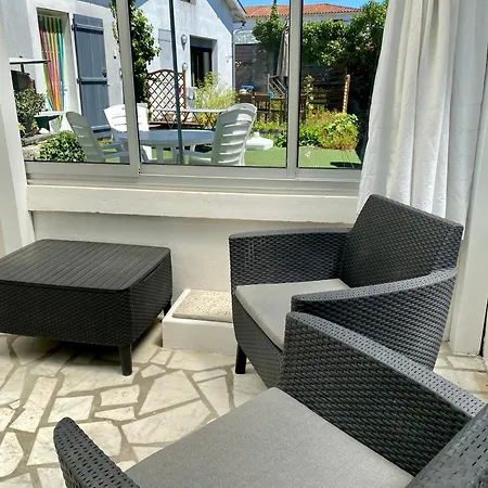 Maison Bord De Mer, Proche La Rochelle, A 3 Minutes